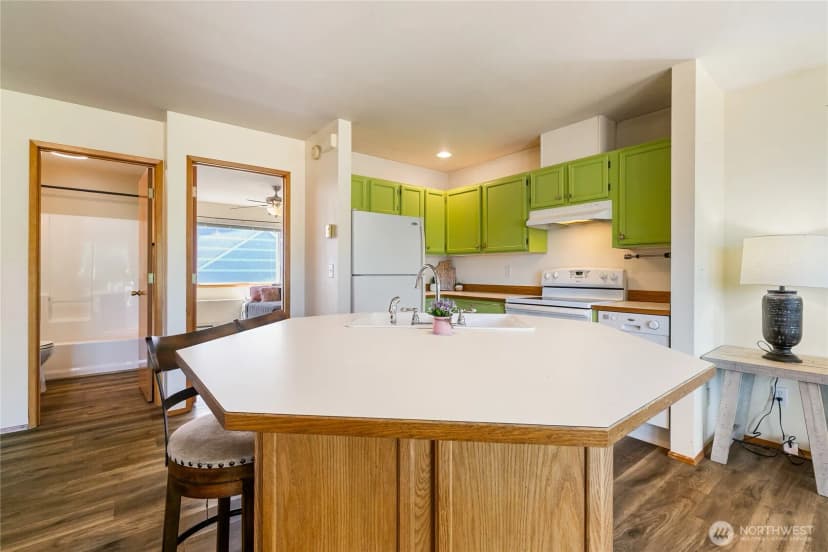 Property photo for 264 W Mayberry #202, Lynden photo 5
