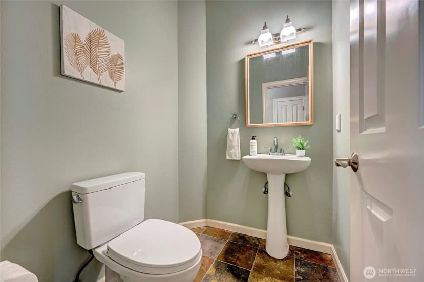 Property photo for 17135 164th Way Se, Renton photo 11