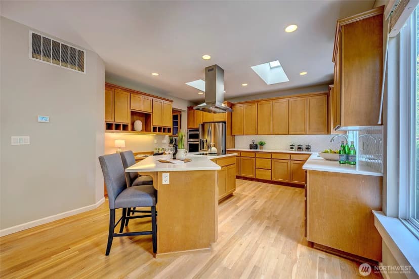 Property photo for 17135 164th Way Se, Renton photo 9