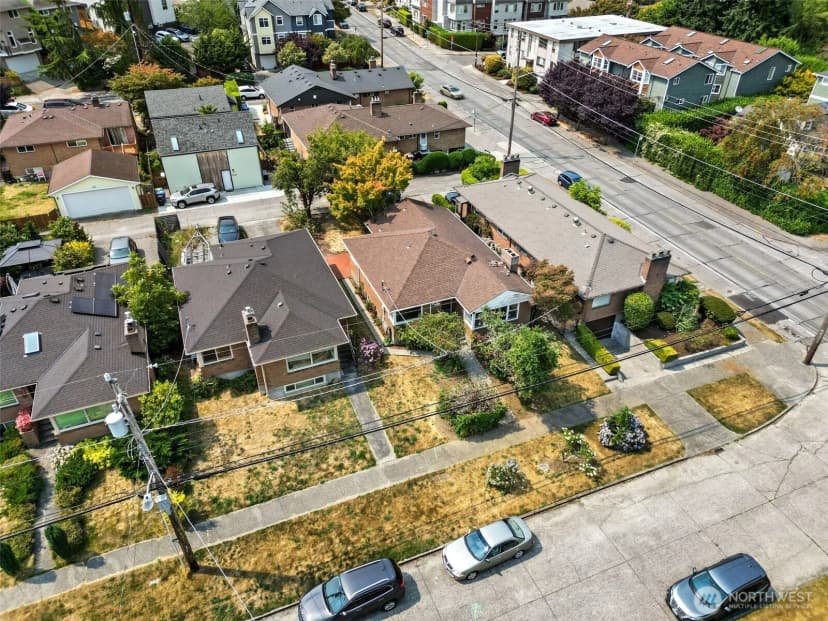 Property photo for 8361 30th Avenue Nw, Seattle photo 36