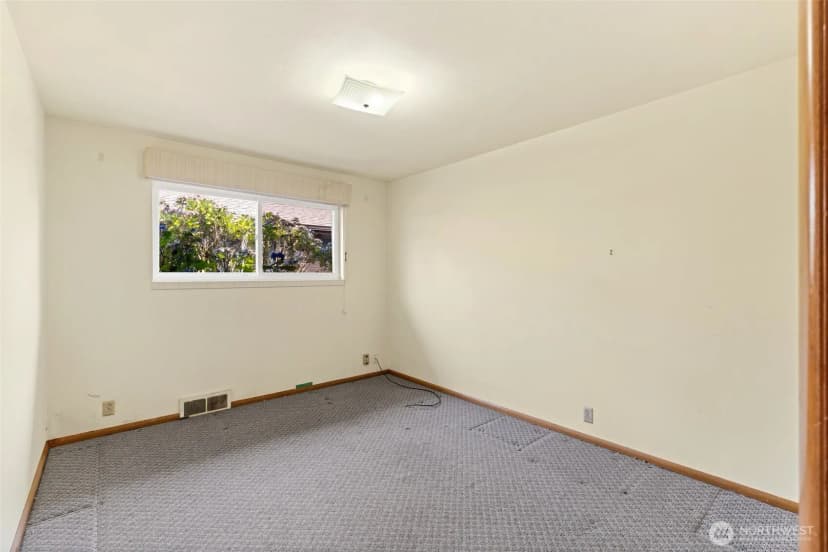 Property photo for 8361 30th Avenue Nw, Seattle photo 18