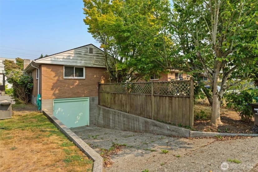 Property photo for 8361 30th Avenue Nw, Seattle photo 7