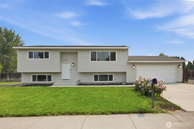 Property photo for 612 Pl N Conway, Kennewick