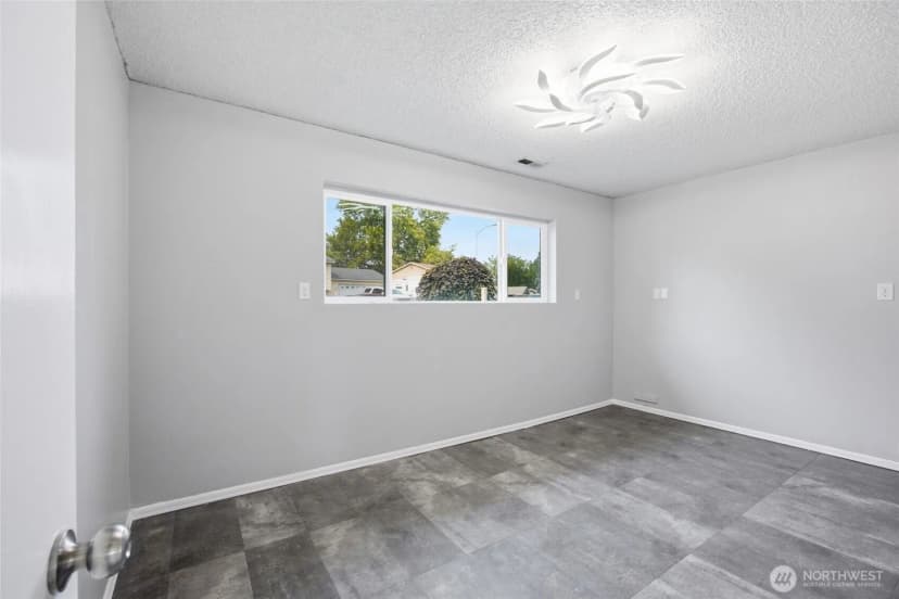 Property photo for 612 Pl N Conway, Kennewick photo 28