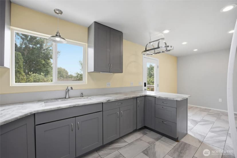 Property photo for 612 Pl N Conway, Kennewick photo 13