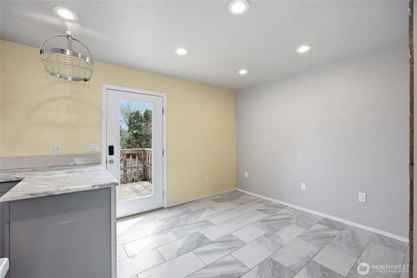 Property photo for 612 Pl N Conway, Kennewick photo 9