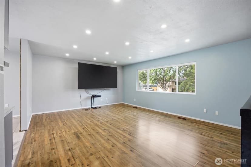Property photo for 612 Pl N Conway, Kennewick photo 6