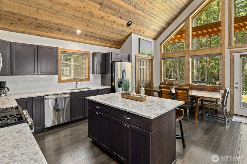Property photo for 141 Rockberry Loop, Ronald photo 6