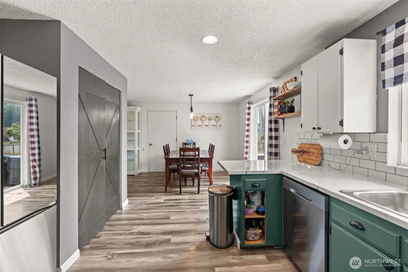 Property photo for 1710 W Young Street, Elma photo 13