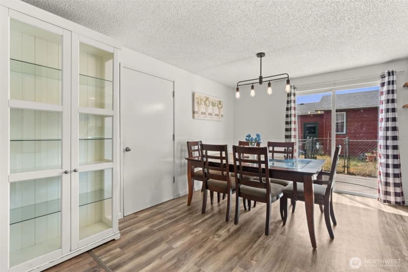 Property photo for 1710 W Young Street, Elma photo 16