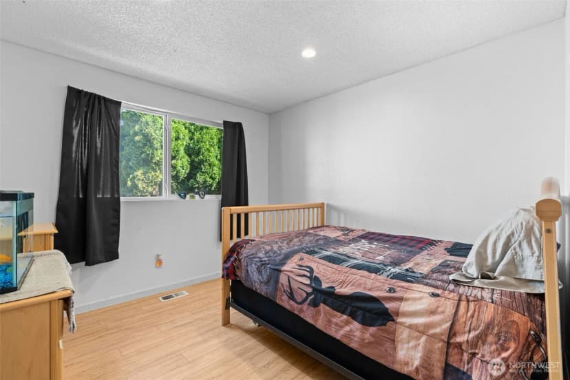 Property photo for 1710 W Young Street, Elma photo 22