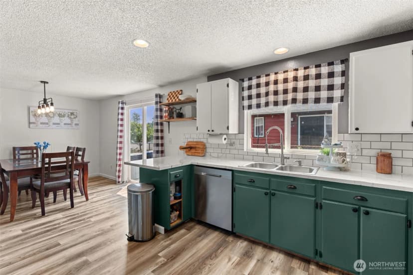 Property photo for 1710 W Young Street, Elma photo 9
