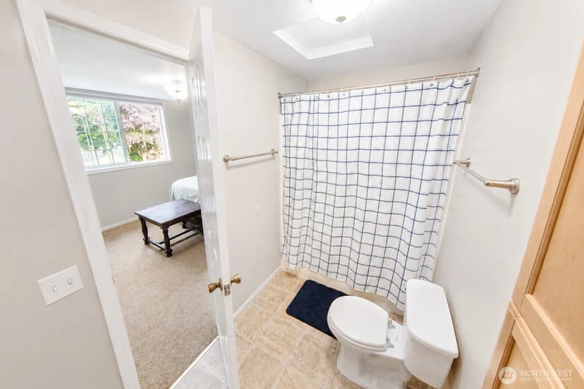 Property photo for 1580 Monroe Street Street, Burlington photo 20