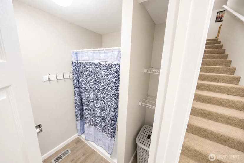 Property photo for 1580 Monroe Street Street, Burlington photo 21