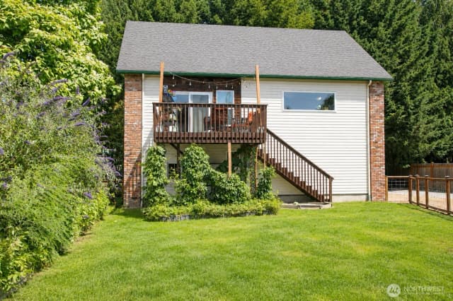 Property photo for 1580 Monroe Street Street, Burlington photo 4