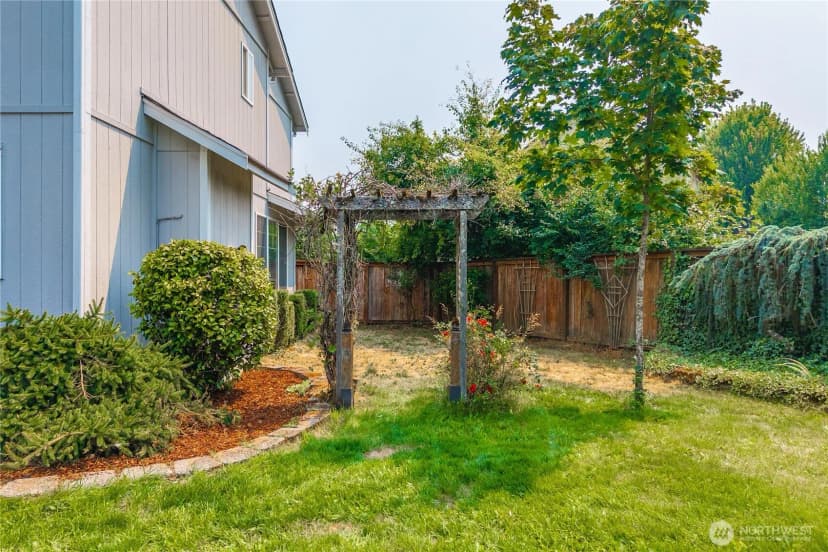 Property photo for 307 Rowe Street Nw, Orting photo 35