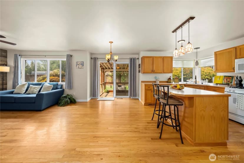 Property photo for 307 Rowe Street Nw, Orting photo 29