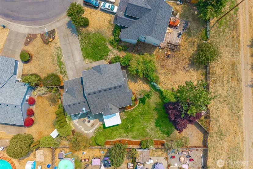 Property photo for 307 Rowe Street Nw, Orting photo 37