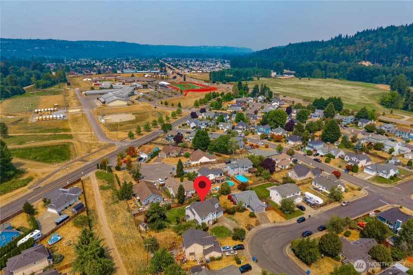 Property photo for 307 Rowe Street Nw, Orting photo 38