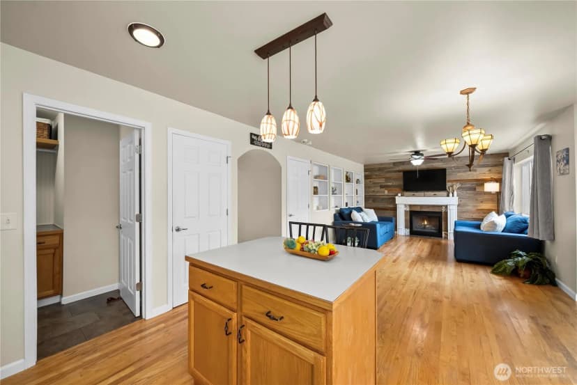 Property photo for 307 Rowe Street Nw, Orting photo 8