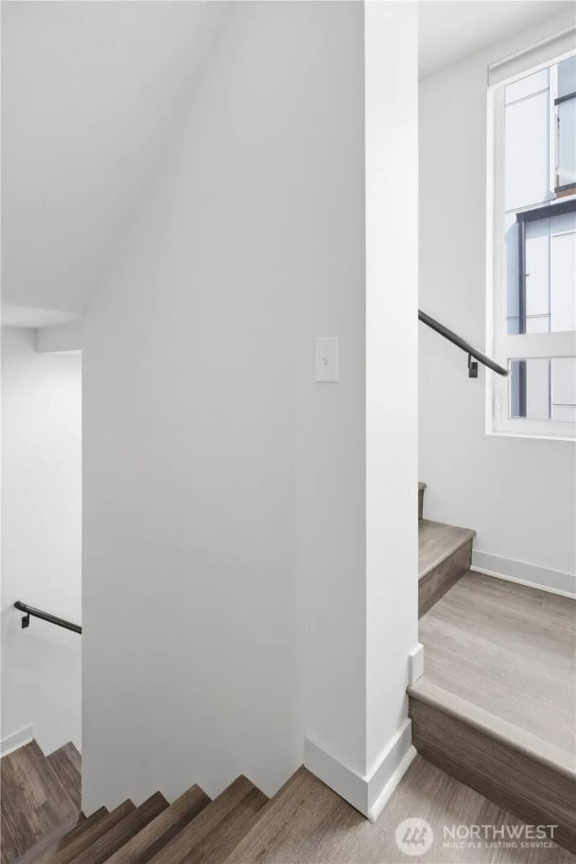 Property photo for 1801 20th Avenue #b, Seattle photo 8