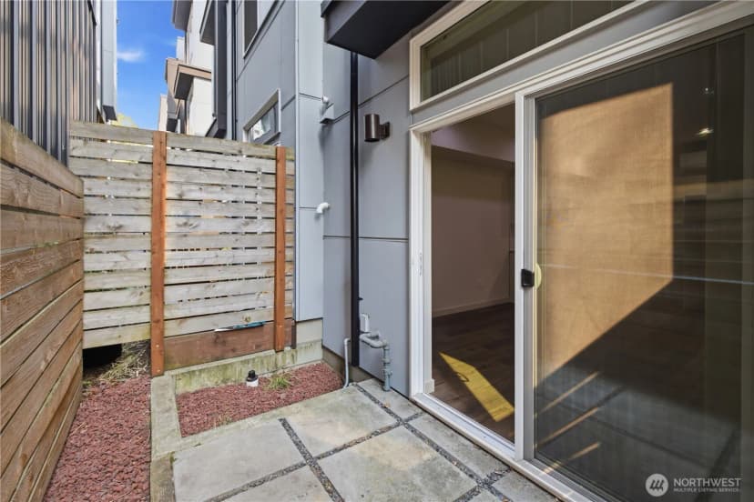 Property photo for 1801 20th Avenue #b, Seattle photo 19