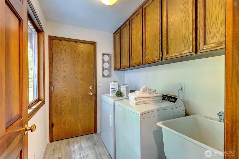 Property photo for 14520 186th Place Ne, Woodinville photo 32