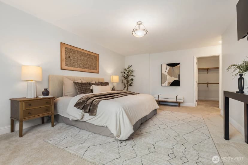 Property photo for 9901 Ne 4th Street #1, Bellevue photo 17