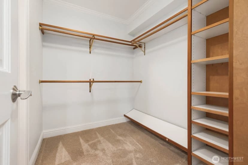 Property photo for 9901 Ne 4th Street #1, Bellevue photo 18