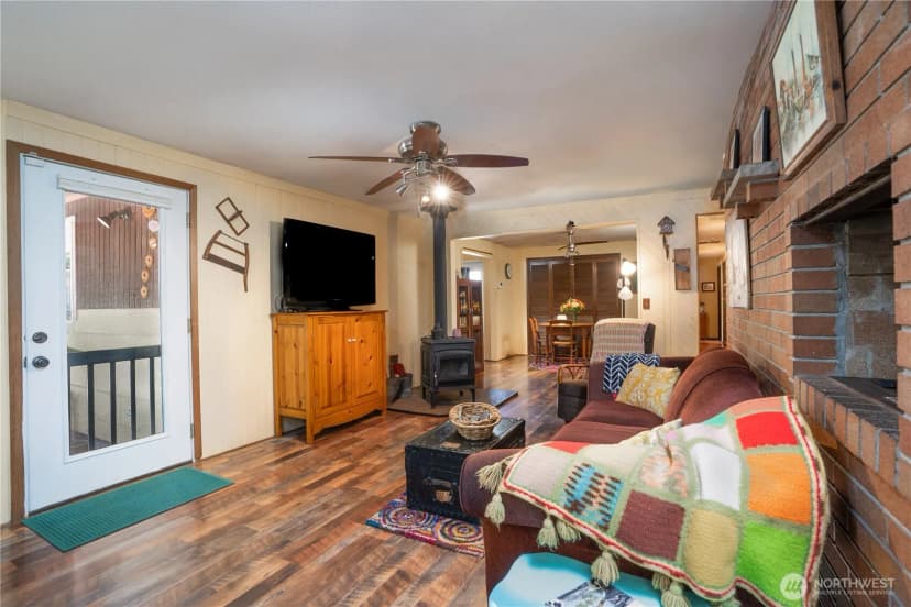 Property photo for 24201 42nd Avenue E, Spanaway photo 9