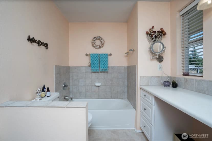 Property photo for 24201 42nd Avenue E, Spanaway photo 16