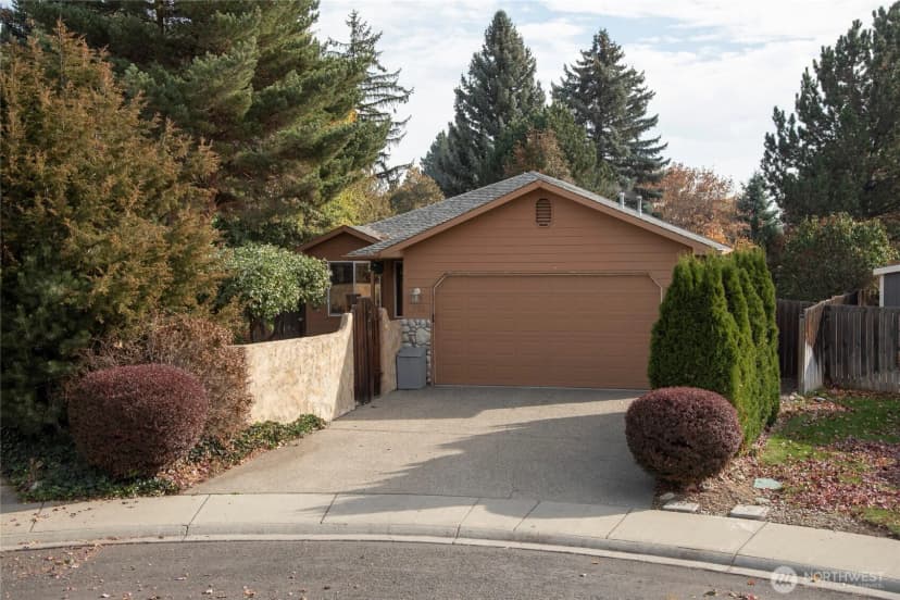 Property photo for 202 W Mount Baker Court, Ellensburg