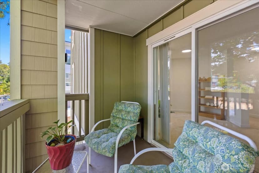 Property photo for 7711 Ne 175th Street #f202, Kenmore photo 15