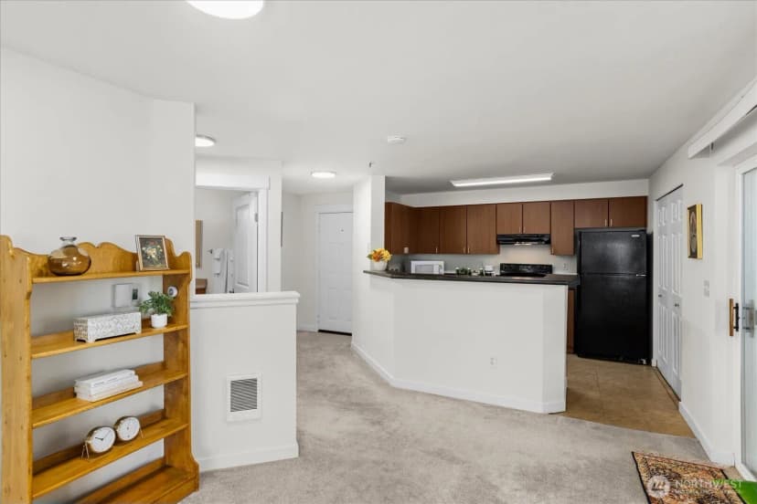 Property photo for 7711 Ne 175th Street #f202, Kenmore photo 8