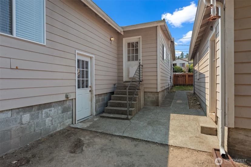 Property photo for 610 Bertha Avenue, Bremerton photo 26