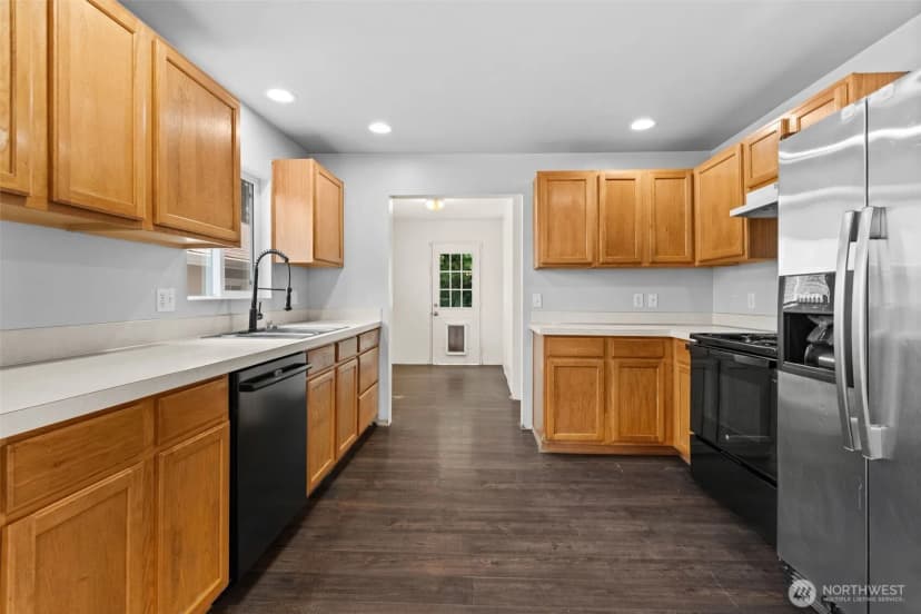 Property photo for 610 Bertha Avenue, Bremerton photo 12