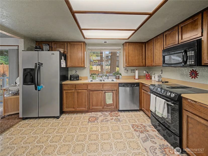 Property photo for 5310 W Tapps Drive E, Lake Tapps photo 7