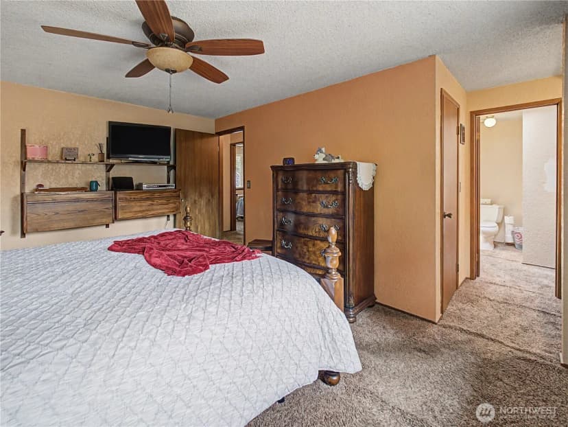 Property photo for 5310 W Tapps Drive E, Lake Tapps photo 12
