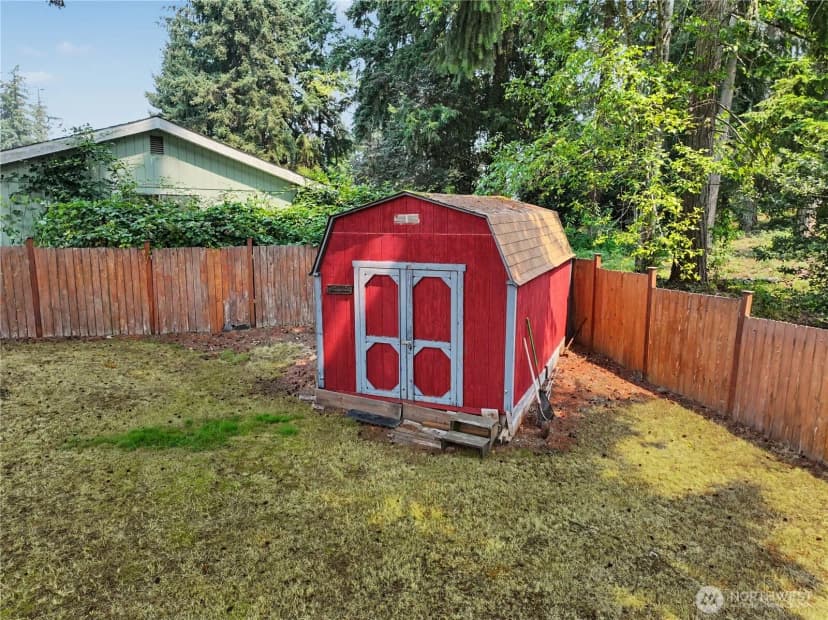 Property photo for 5310 W Tapps Drive E, Lake Tapps photo 36