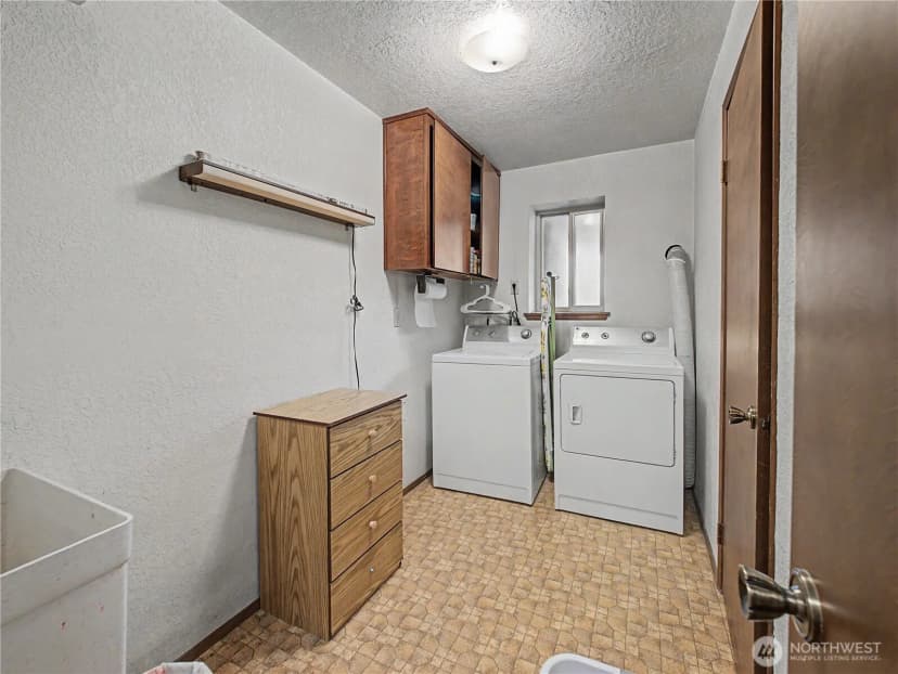 Property photo for 5310 W Tapps Drive E, Lake Tapps photo 24