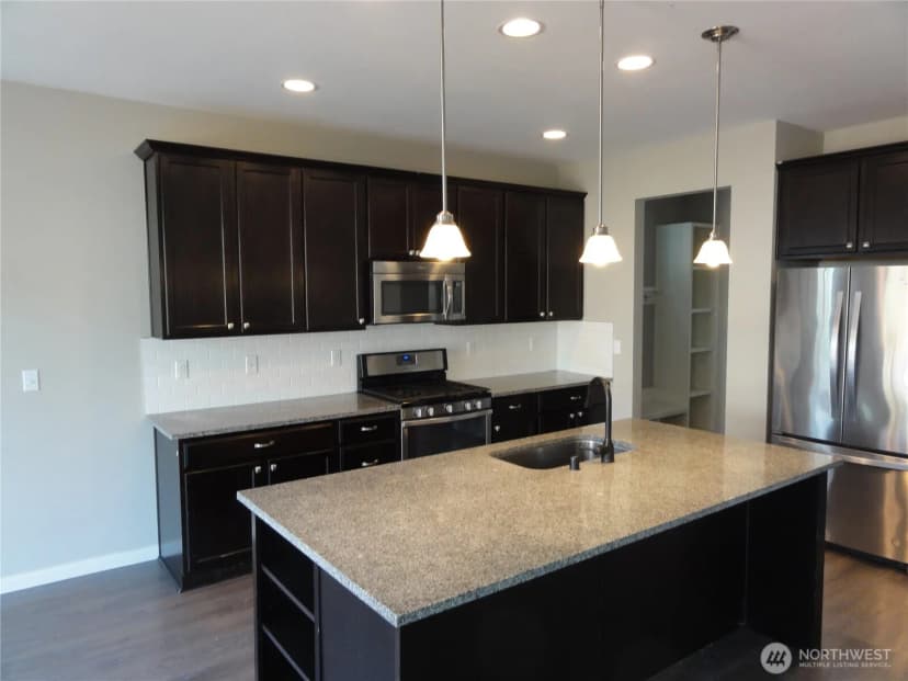 Property photo for 4368 Chatterton Avenue Sw, Port Orchard photo 6