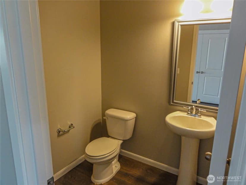 Property photo for 4368 Chatterton Avenue Sw, Port Orchard photo 8