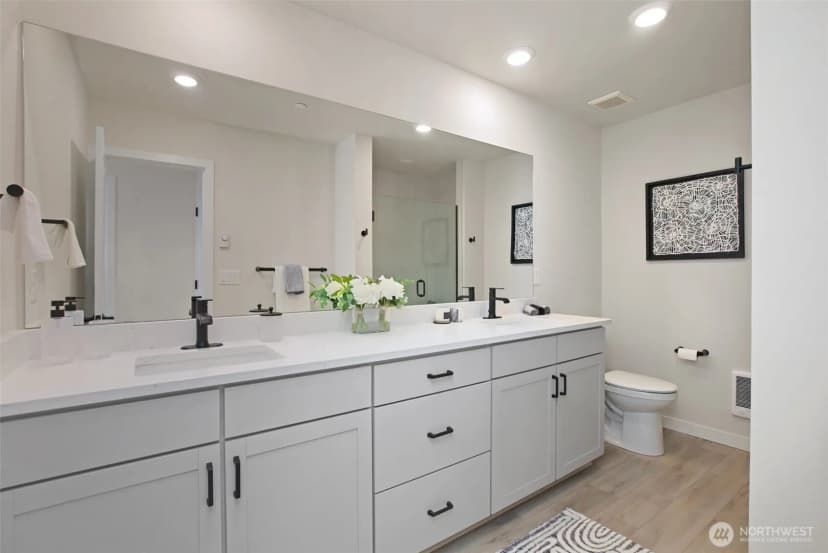 Property photo for 2150 N 147th Street #e, Shoreline photo 24