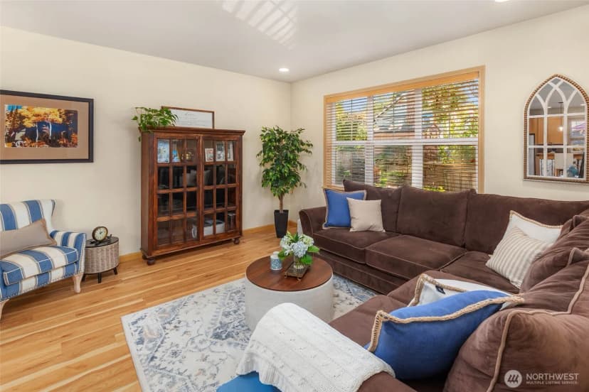 Property photo for 5615 Fauntleroy Way Sw, Seattle photo 6