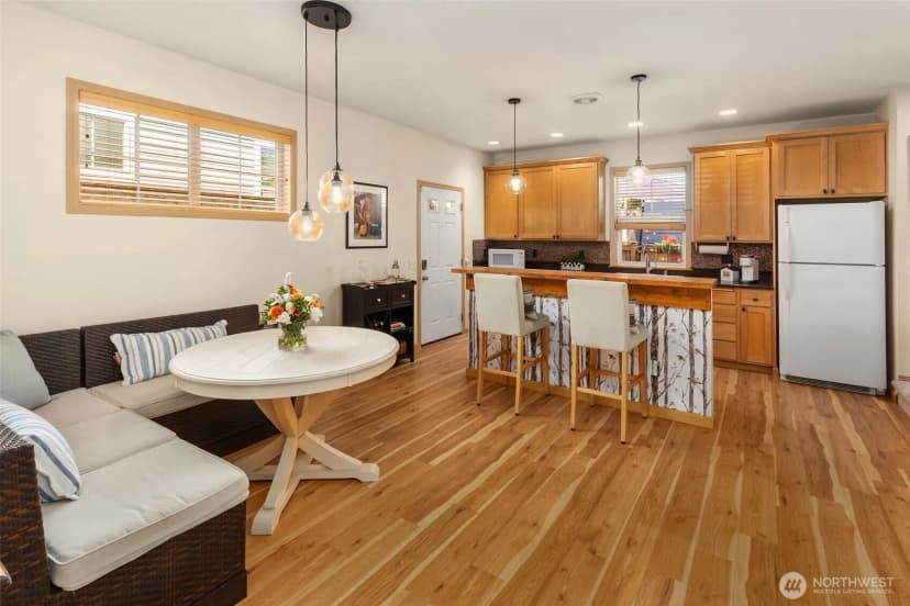 Property photo for 5615 Fauntleroy Way Sw, Seattle photo 11