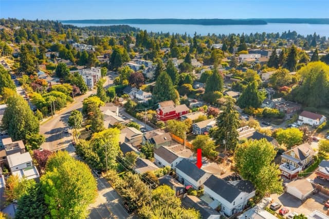 Property photo for 5615 Fauntleroy Way Sw, Seattle photo 4