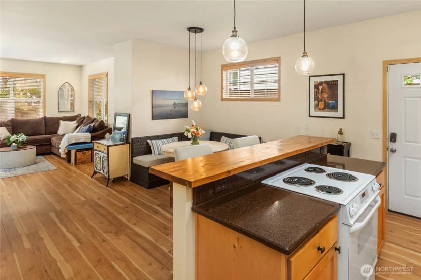 Property photo for 5615 Fauntleroy Way Sw, Seattle photo 15