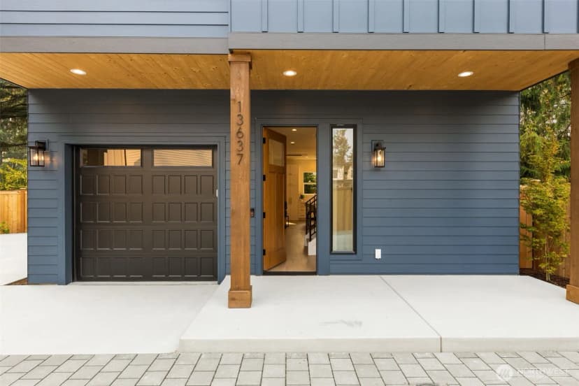 Property photo for 13637 103rd Avenue Ne, Kirkland photo 3