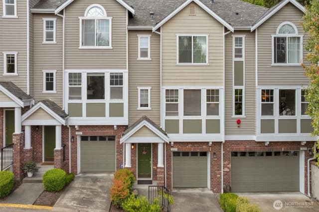 Property photo for 15523 133rd Place Ne, Woodinville photo 3