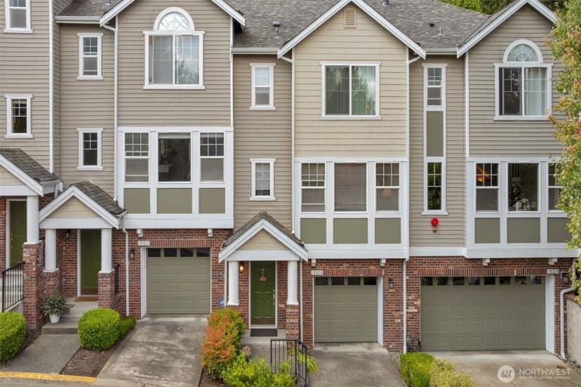 Property photo for 15523 133rd Place Ne, Woodinville photo 3